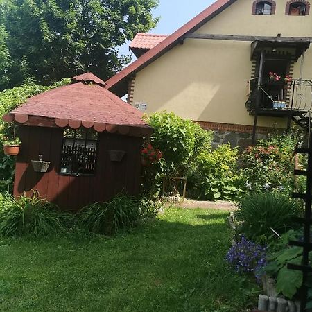 Czerwonki Apartament Мронгово Экстерьер фото